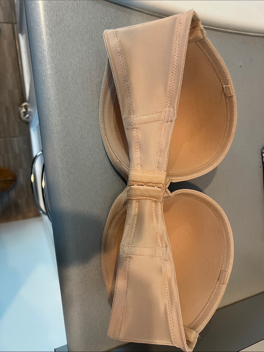 Wacoal Beige Strapless Bra 34D - excellent condition like new - Picture 3 of 3